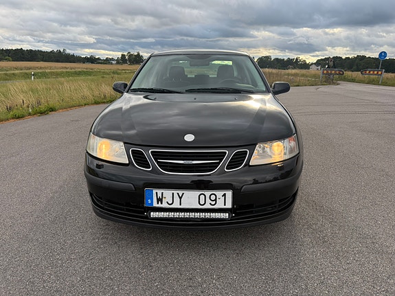 Saab 9-3 2 of 5