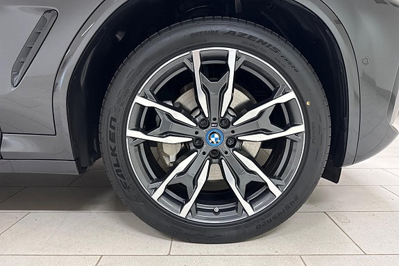 BMW X3 16 of 19