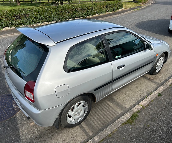 Mitsubishi Colt 4 of 5
