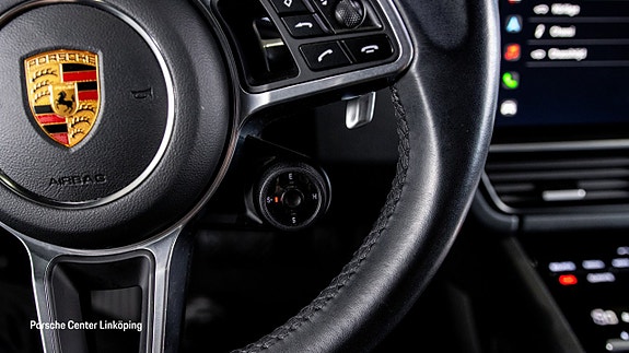 Porsche Cayenne Coupe 17 of 25