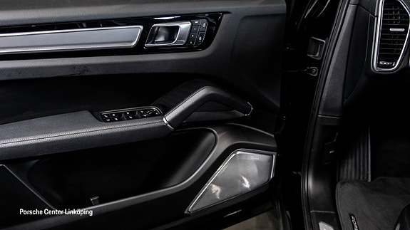 Porsche Cayenne Coupe 20 of 25