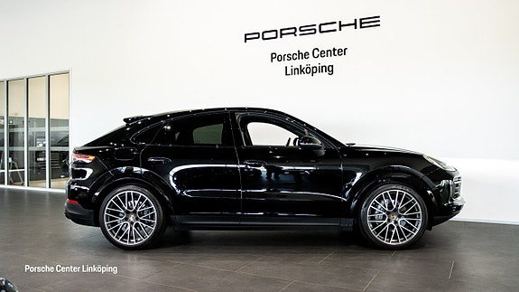 Porsche Cayenne Coupe 3 of 5