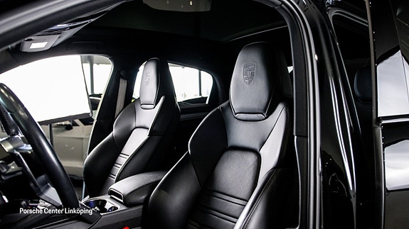 Porsche Cayenne Coupe 11 of 25