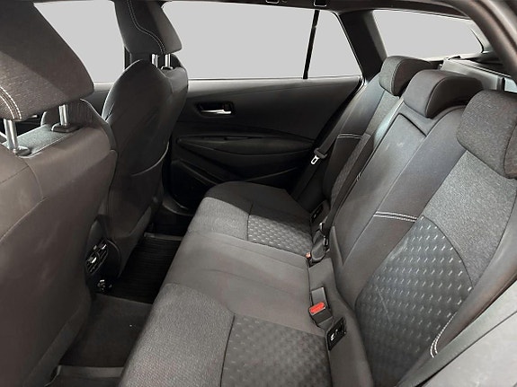 Toyota Corolla 11 of 19