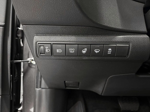 Toyota Corolla 17 of 19