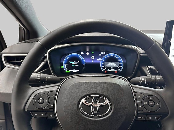 Toyota Corolla 15 of 19
