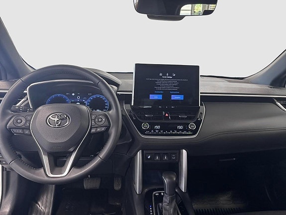 Toyota Corolla Cross 9 of 12