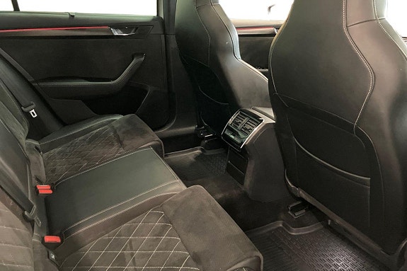Skoda Superb 11 of 30