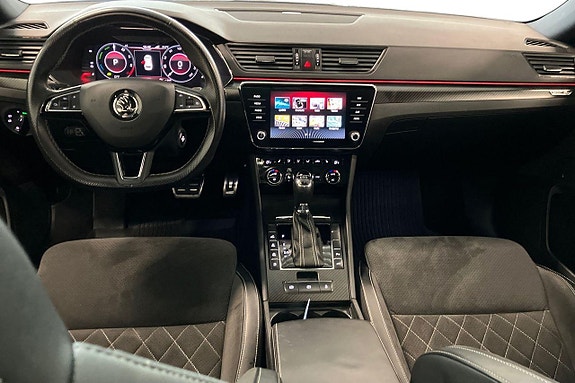 Skoda Superb 14 of 30