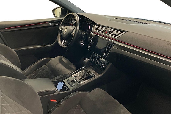Skoda Superb 9 of 30
