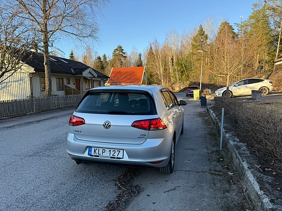 Volkswagen Golf VII 2 of 5