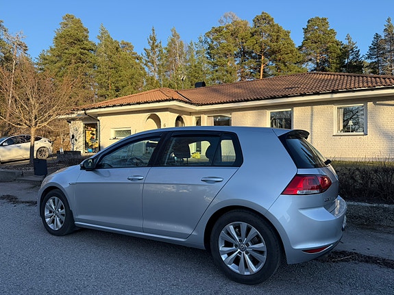 Volkswagen Golf VII 3 of 5
