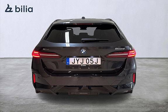 BMW 550e 4 of 5