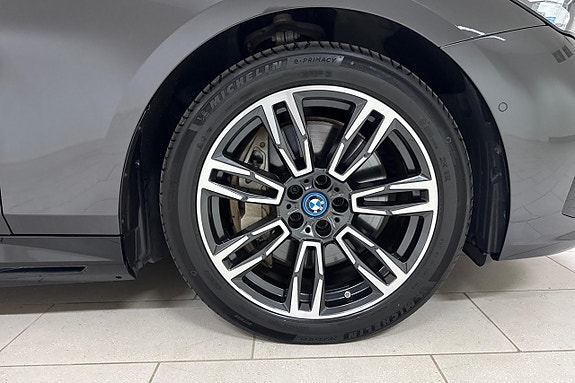 BMW 550e 18 of 19