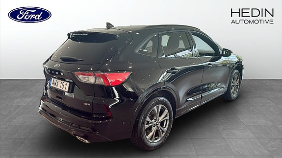 Ford Kuga 2 of 5