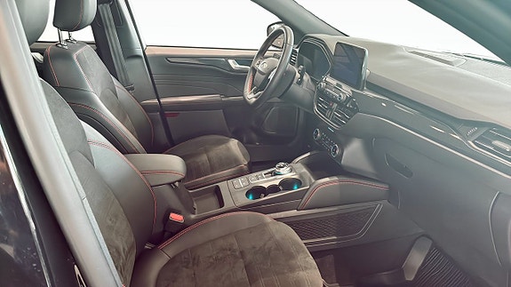 Ford Kuga 3 of 5