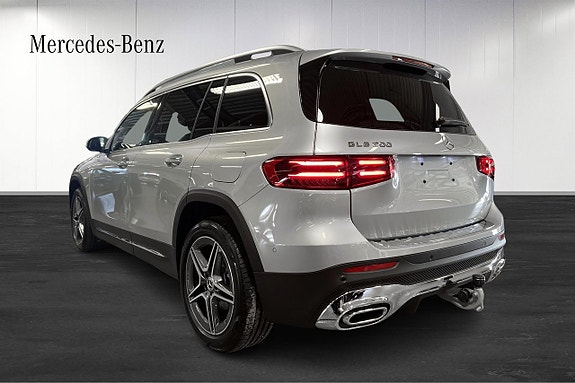 Mercedes-Benz GLB220 d 3 of 5