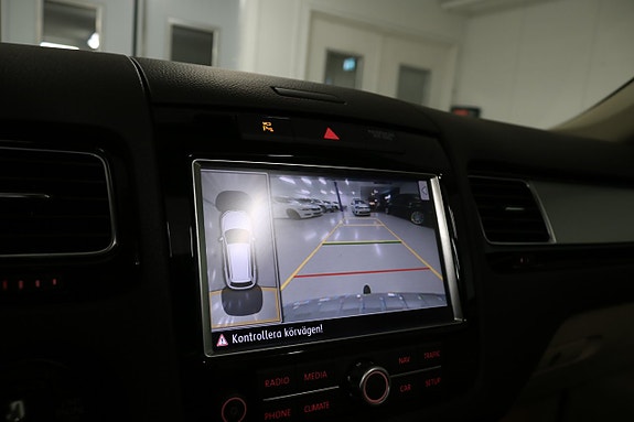 Volkswagen Touareg 23 of 30