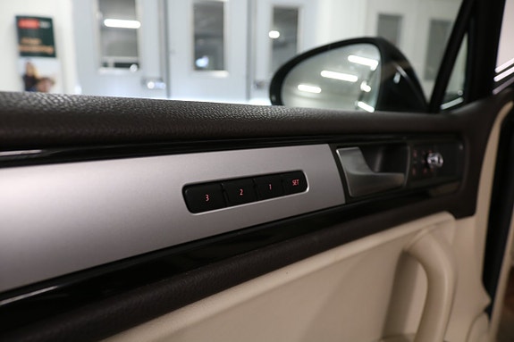 Volkswagen Touareg 25 of 30