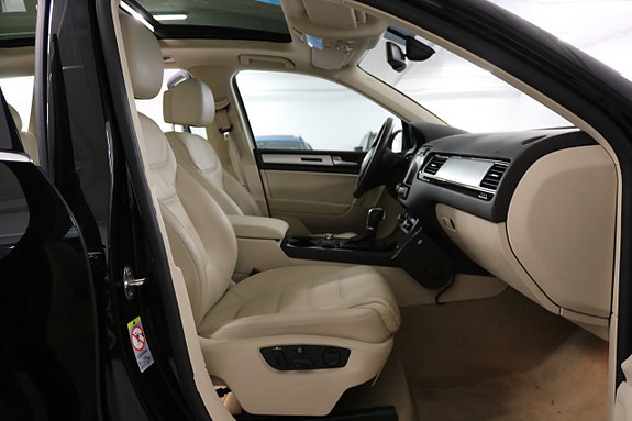 Volkswagen Touareg 13 of 30