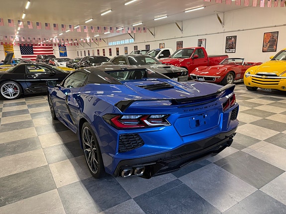 Chevrolet Corvette 10 of 30