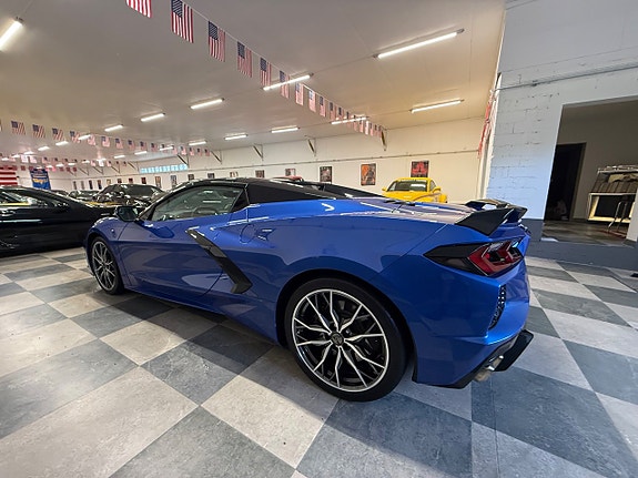 Chevrolet Corvette 9 of 30