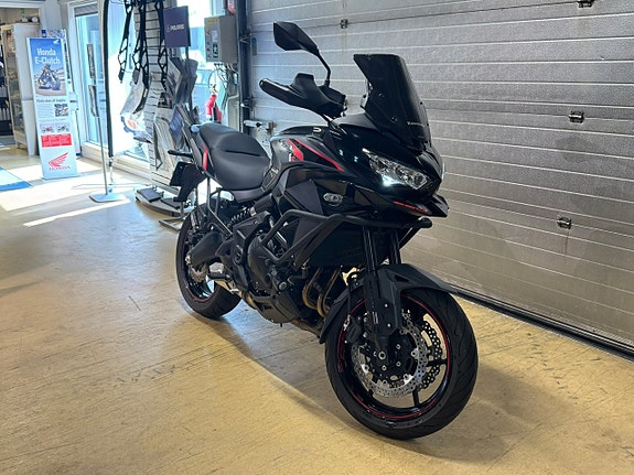 Kawasaki Versys 650 2 of 4