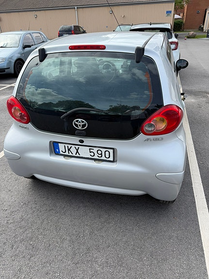 Toyota Aygo 4 of 5
