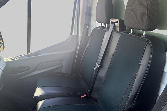 Ford Transit 14 of 14