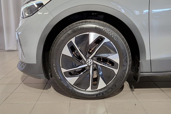Volkswagen ID.4 3 of 5