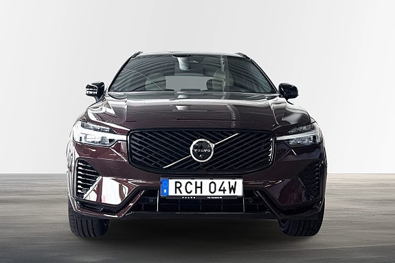 Volvo XC60 2 of 5