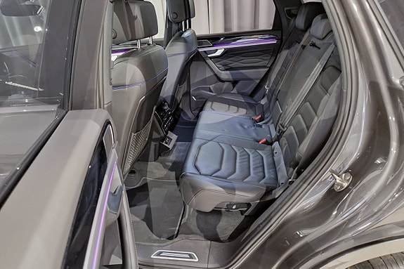 Volkswagen Touareg 19 of 21