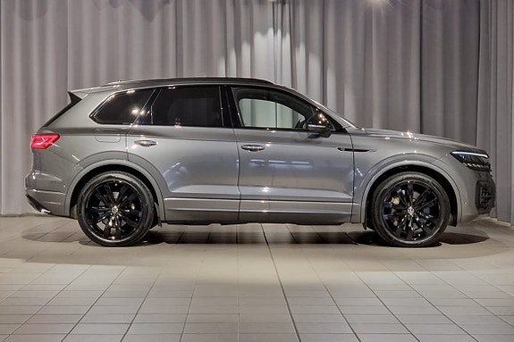 Volkswagen Touareg 4 of 5