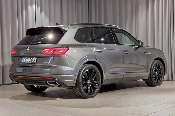 Volkswagen Touareg 5 of 5