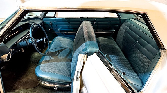 Chevrolet Impala 14 of 30