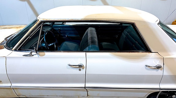 Chevrolet Impala 13 of 30