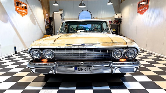 Chevrolet Impala 4 of 30
