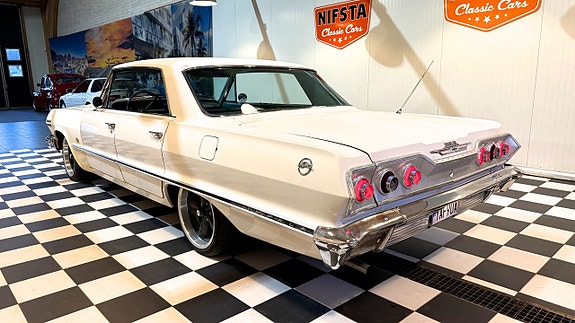 Chevrolet Impala 11 of 30