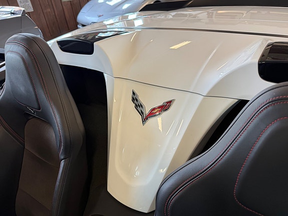 Chevrolet Corvette 22 of 30