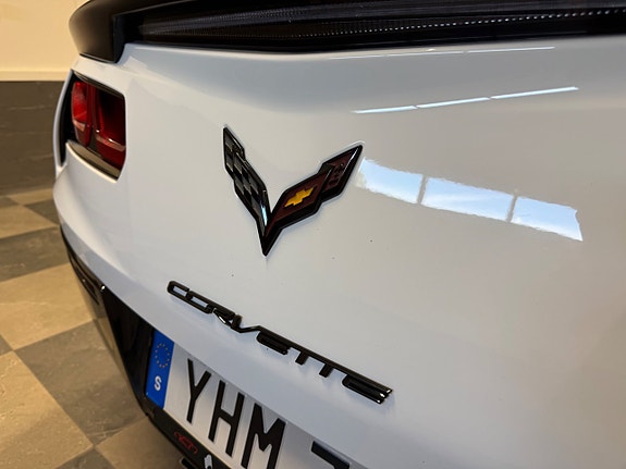 Chevrolet Corvette 21 of 30