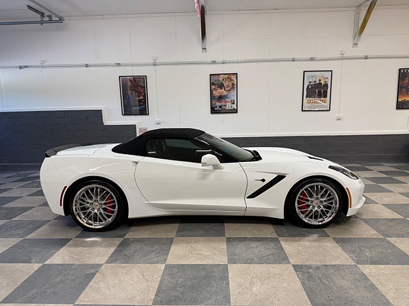 Chevrolet Corvette 11 of 30