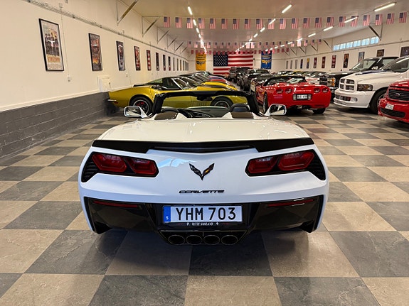 Chevrolet Corvette 17 of 30