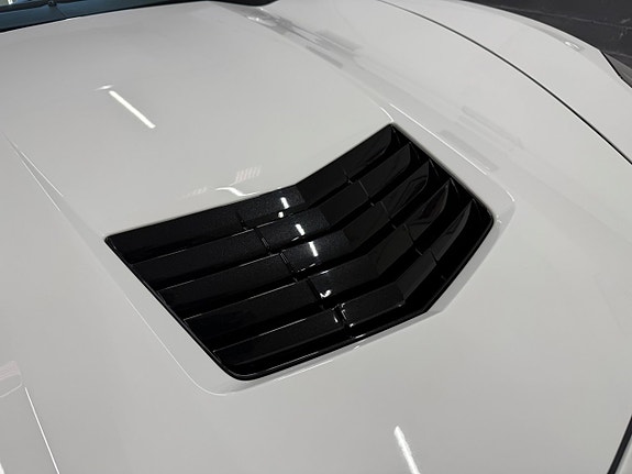 Chevrolet Corvette 8 of 30
