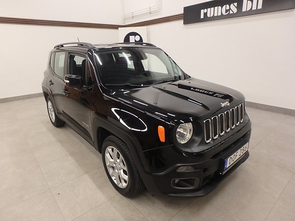 Jeep Renegade 16 of 19