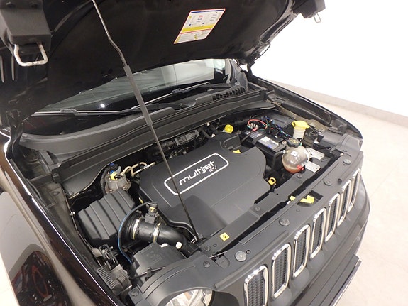 Jeep Renegade 18 of 19