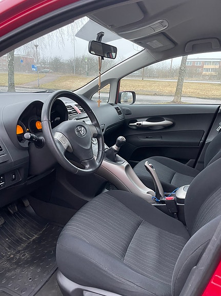Toyota Auris 3 of 4