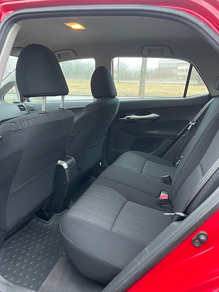Toyota Auris 4 of 4