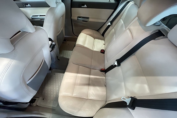 Volvo V50 9 of 10