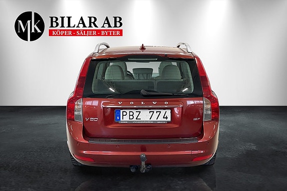 Volvo V50 4 of 5