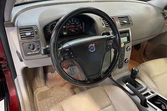 Volvo V50 8 of 10